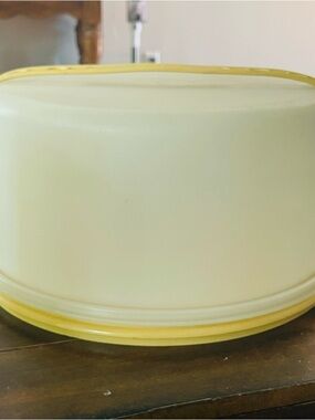 70’s Tupperware cake carrier  with Yellow Trim Covered Storage container